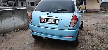 унаалар: Daihatsu Sirion: 2005 г., 0.1 - engine capacity л, Механика, Бензин, Хетчбек — 3