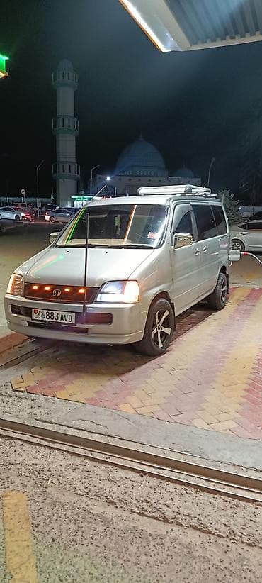 бампера на гольф 2: Honda Stepwgn: 2001 г., 2 л, Автомат, Бензин, Минивэн — 3