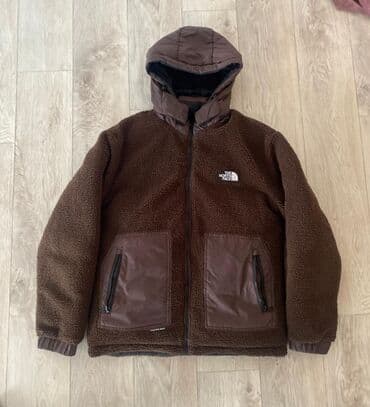 шубы: Двусторонняя куртка с капюшоном - Формат 2-в-1: одна сторона — черная — 1