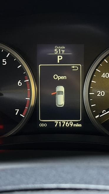 sm x: Lexus NX: 2017 г., 2 л, Автомат, Бензин, Кроссовер — 5