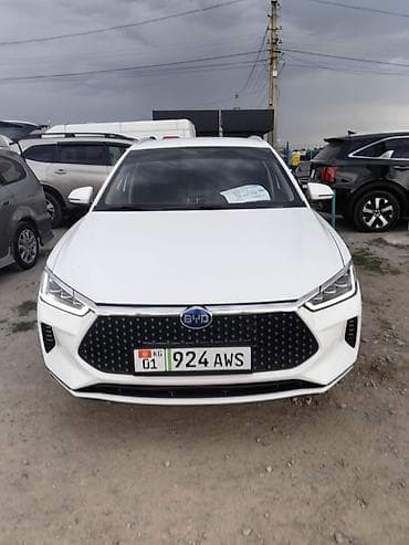 BYD E2: 2020 г., 1.8 л, Автомат, Гибрид, Кроссовер