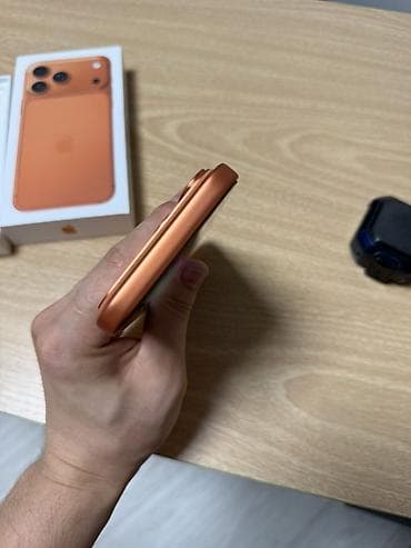 16e iphone: IPhone 17 Pro Max, 512 ГБ, Оранжевый, 100 % — 3