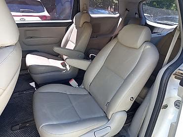 портер 2 салон: Kia Carnival: 2019 г., 2.2 л, Типтроник, Дизель, Минивэн — 10