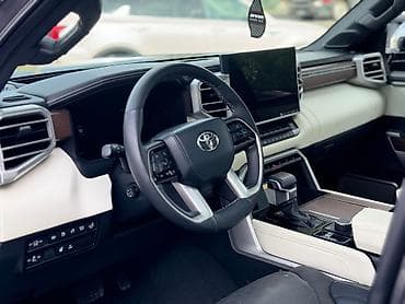 34: Toyota Sequoia: 2023 г., 0.5 л, Автомат, Бензин, Внедорожник — 3