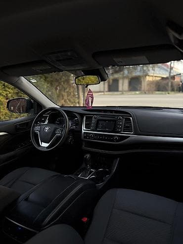 Toyota: Toyota Highlander: 2019 г., 3.5 л, Автомат, Бензин, Кроссовер — 7