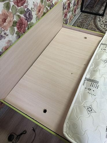 кровать из паллет: Двуспальная кровать, С матрасом, длина - 200 см — 3