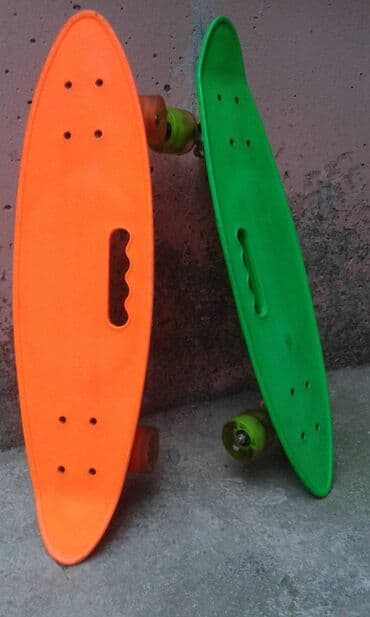 шины для велосипедов: Скейт,пениборт,почти новые,по 800 сом — 1