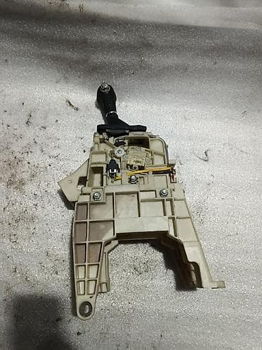 редуктор с блокировкой: Кулиса (механизм переключения передач) в сборе для МКПП. Описание: - — 3