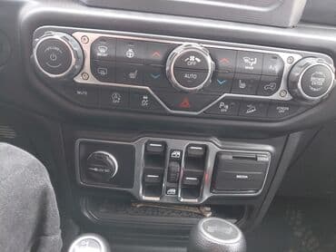 фары на джип: Jeep Wrangler: 2020 г., 3.6 л, Автомат, Бензин, Внедорожник — 1