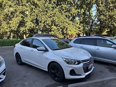 Chevrolet Onix: 2020 г., 1.3 л, Автомат, Бензин, Седан