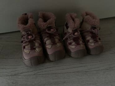 eilik robot купить бишкек: Бу Детские зимние ботинки/сникерсы цена 2пары 1000сом размеры 28,24 - — 1