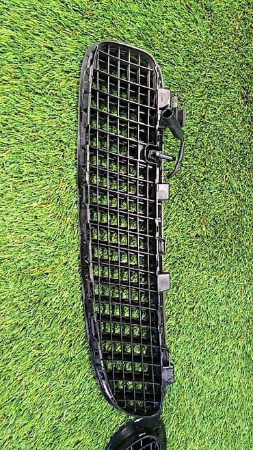 philips xenium w7555: Решетка радиатора BMW 2003 г., Б/у, Оригинал — 2