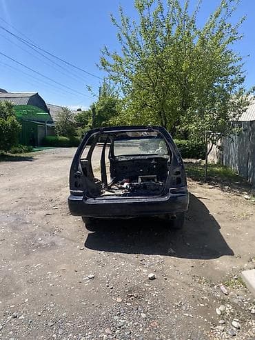 Кузов минивэна (5‑дверный, 7‑местный формат) на разбор. Что есть по — 5