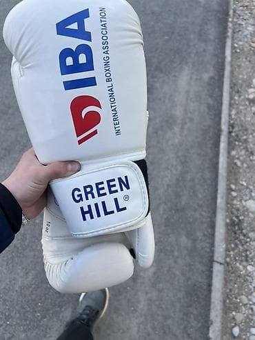 Боксерские перчатки GREEN HILL IBA, белые. - Официальная модель с