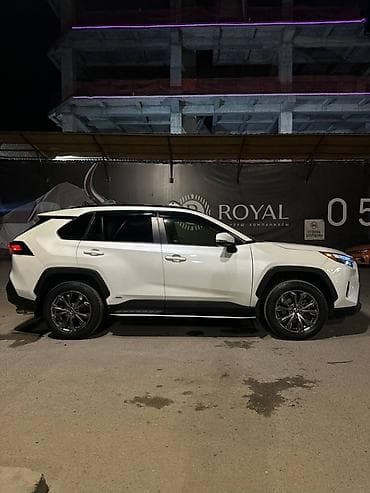 prius v: Toyota RAV4: 2022 г., 2.5 л, Вариатор, Бензин, Кроссовер — 3