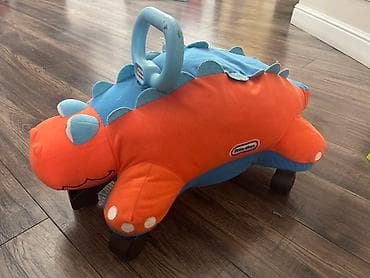 Детская одежда и обувь: Детская каталка Динозаврик, выносливая и очень мягкая. Для деток до — 3