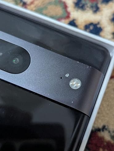 pixel fold: Google Pixel 7, Б/у, 128 ГБ, цвет - Черный, 1 SIM, eSIM — 2