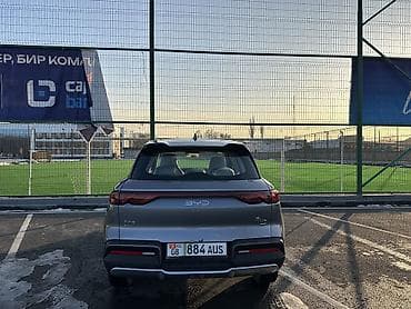 nio et9: BYD Yuan Up: 2025 г., 4.5 л, Автомат, Электромобиль, Кроссовер — 2