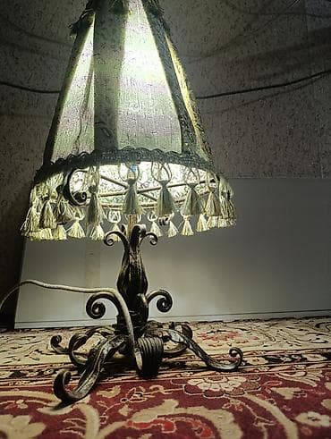 дом потолок: Настольная лампа в классическом стиле с тканевым абажуром и кованым — 1