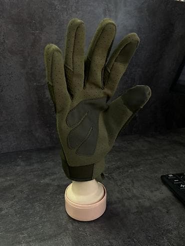 Тактические перчатки с защитой костяшек и ладони - Назначение at lalafo.kg Тактические перчатки с защитой костяшек и ладони - Назначение