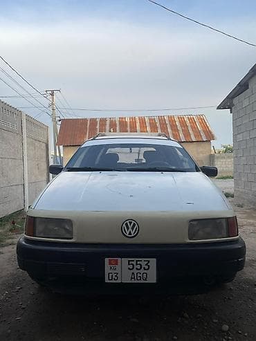 Volkswagen Passat Variant: 1989 г., 1.8 л, Механика, Бензин, Универсал
