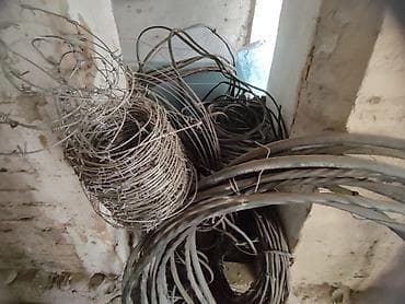 Коаксиальные кабели: Коаксиальный кабель и колючая проволока, бухты Описание: - Несколько — 3