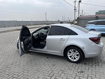 Chevrolet Cruze: 2012 г., 1.6 л, Автомат, Газ, Седан