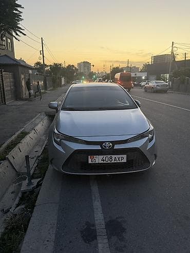 prius v: Toyota Levin: 2020 г., 1.8 л, Вариатор, Гибрид, Седан — 1