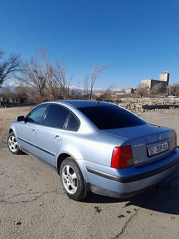 Транспорт: Volkswagen Passat: 1998 г., Кол менен иштөөчү, Бензин, Седан — 4