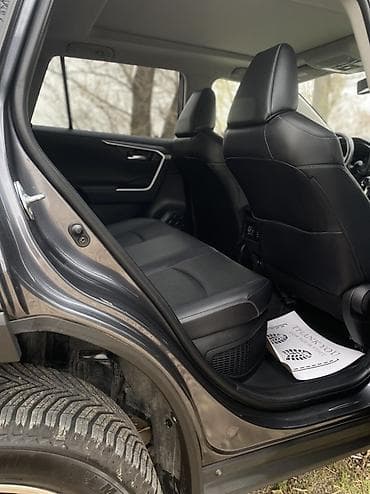 prius v: Toyota RAV4: 2019 г., 2.5 л, Вариатор, Гибрид, Кроссовер — 9