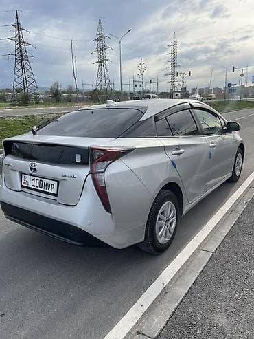 prius: Toyota Prius: 2017 г., 1.8 л, Автомат, Гибрид, Лифтбек — 3