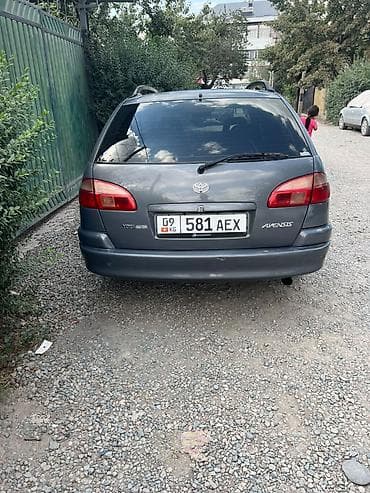 Транспорт: Toyota Avensis: 2003 г., 1.8 л, Механика, Газ, Универсал — 2