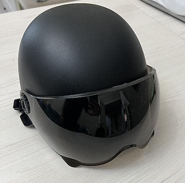 Продаю Шлем для мопедистов и самокатчиков. Новый Удобный и легкий -