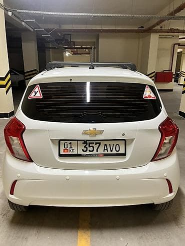 купить девятку: Chevrolet Spark: 2018 г., 1 л, Вариатор, Бензин, Хэтчбэк — 2