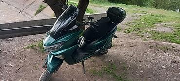 В ХОРОШЕМ СОСТОЯНИИ Скутер/макси-скутер городского класса. - Тип