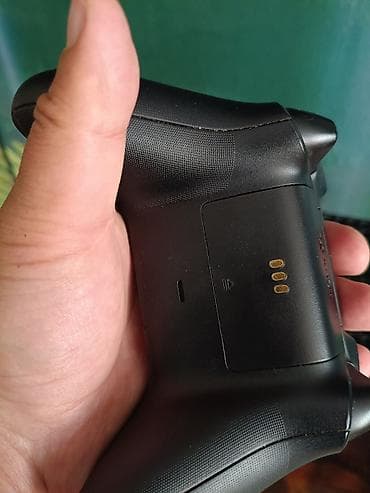 xbox one scorpio: Игровая консоль Xbox Series X полный комплект 1- геймпад — 6