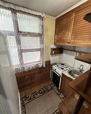 свердлова: 3 комнаты, 85 м², 106 серия, 1 этаж, Евроремонт — 2