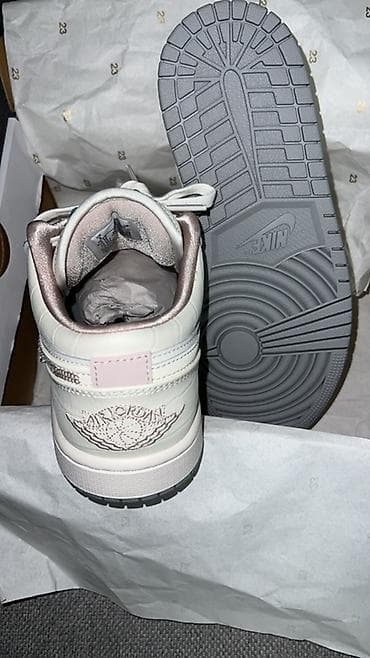 низкие джорданы: Кроссовки, 39, Air Jordan, Новый, цвет - Белый, Самовывоз, Платная доставка — 6