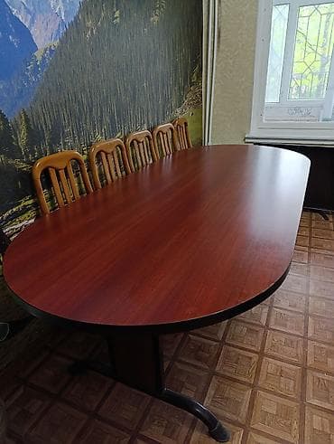 закроечный стол: Большой овальный стол для переговоров/столовой группы. - Форма — 1