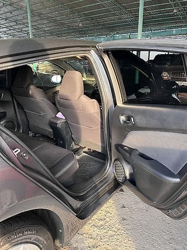 lexus gx 470 2004: Toyota Prius: 2015 г., 1.8 л, Вариатор, Гибрид, Хэтчбэк — 5