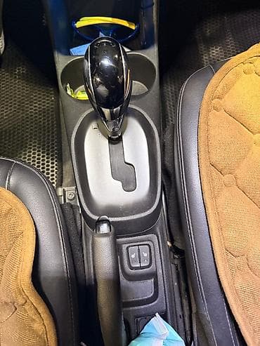 шевроле трекер: Chevrolet Spark: 2015 г., 1 л, Автомат, Бензин, Хэтчбэк — 5