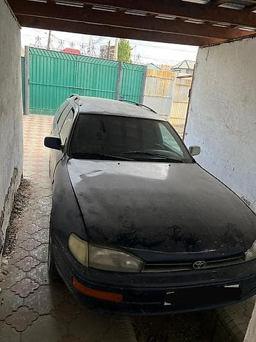 town ace: Toyota Camry: 1992 г., Механика, Бензин, Универсал — 4