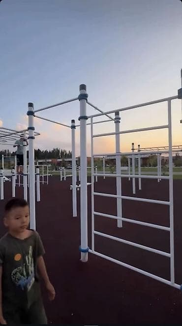 клубный дом: Сдается семейный коттедж на Иссык-Куле - 3 спальни (1 с двуспальной — 5