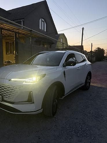 субару оутбек машина: Changan CS55 Plus: 2025 г., 1.5 л, Робот, Бензин, Кроссовер — 2