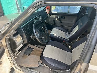 step 2: Volkswagen Jetta: 1990 г., 1.8 л, Механика, Бензин, Седан — 1