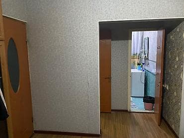 Квартиры: 2 комнаты, Восток-5 мкр Собственник, С подселением — 3
