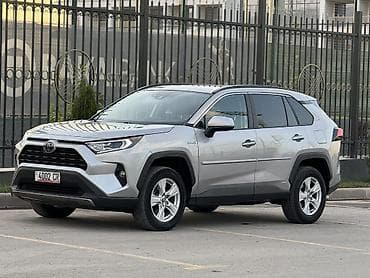 Toyota RAV4: 2020 г., 2.5 л, Вариатор, Гибрид, Кроссовер