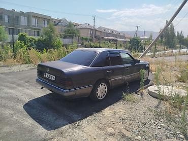 линолеум для авто: Mercedes-Benz W124: 1992 г., 2.3 л, Механика, Бензин, Седан — 9