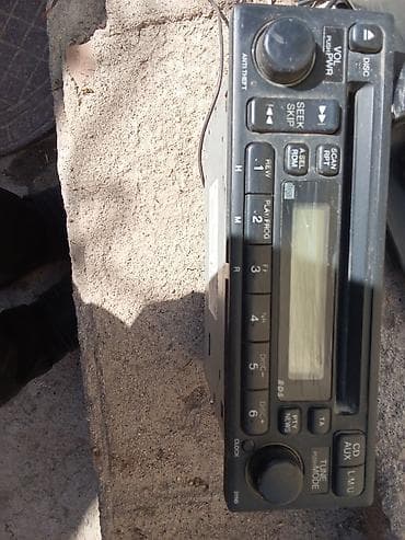 Б/у, 1-DIN, Без системы, Без оперативной памяти ГБ ОЗУ, Без встроенной памяти Гб ПЗУ