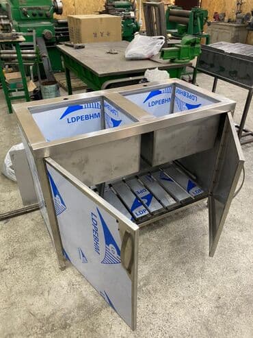 оборудование для общепита: Ванна моечная, мойка, стол из нержавейки, стол нейтральный, стеллажи — 19